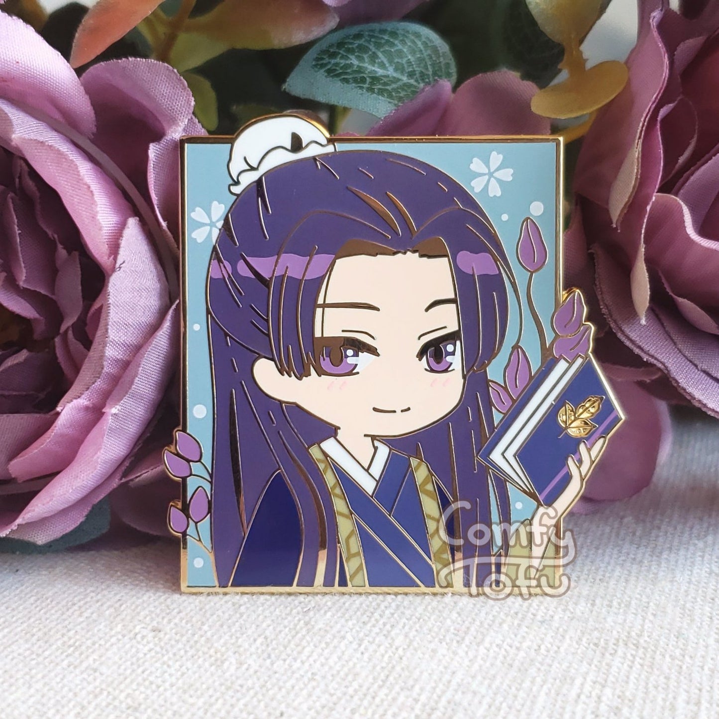 Flirty Royal Pin