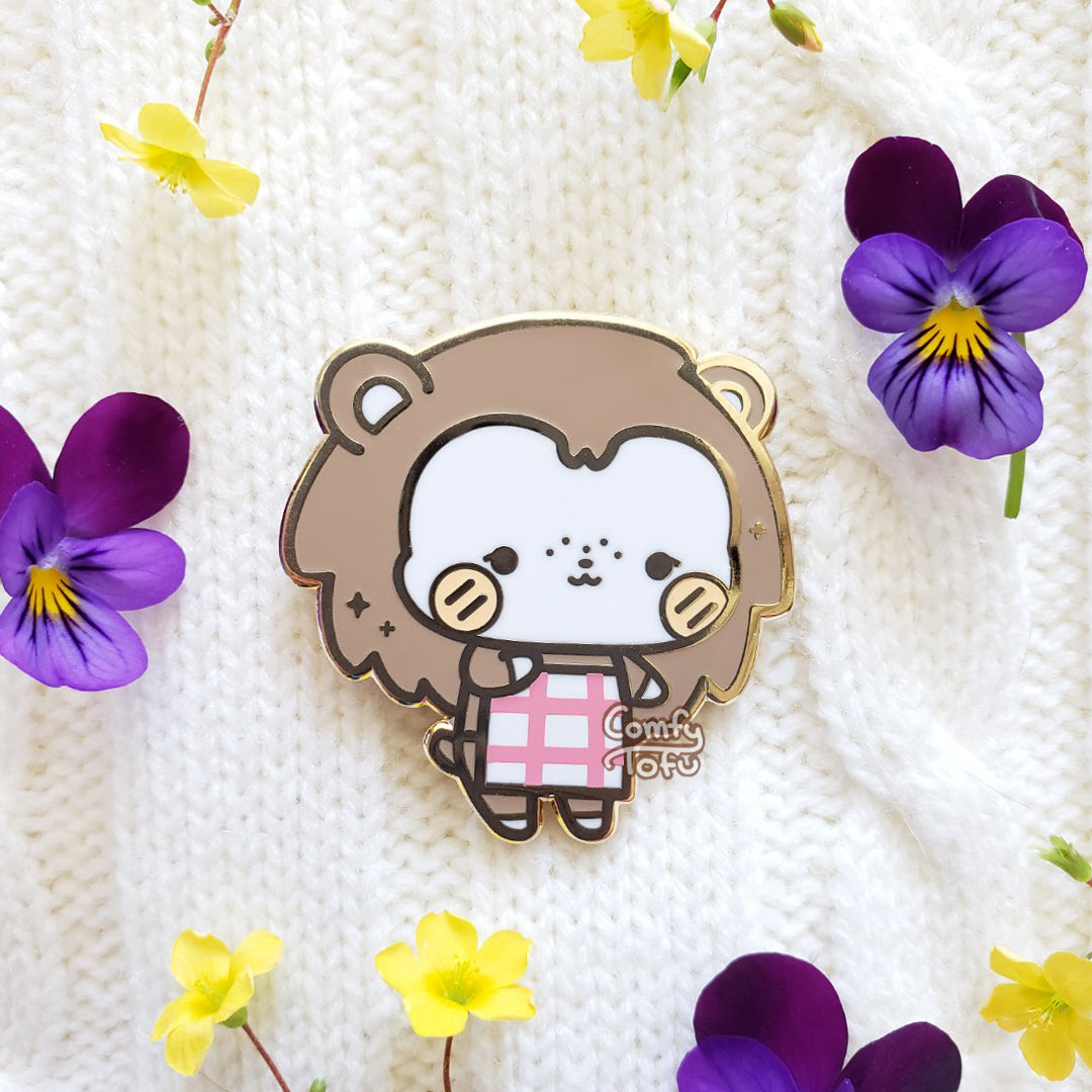 Tailor Hedgehog | Pin |